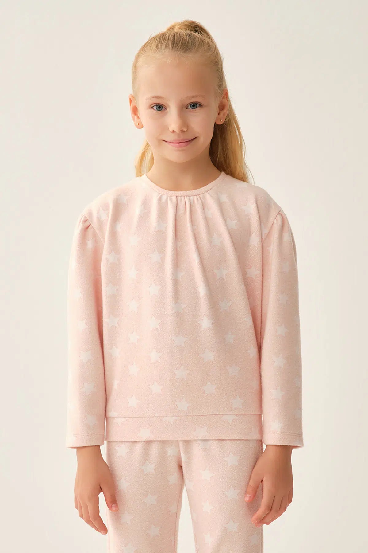 Pembe Yıldız Desenli Sweatshırt