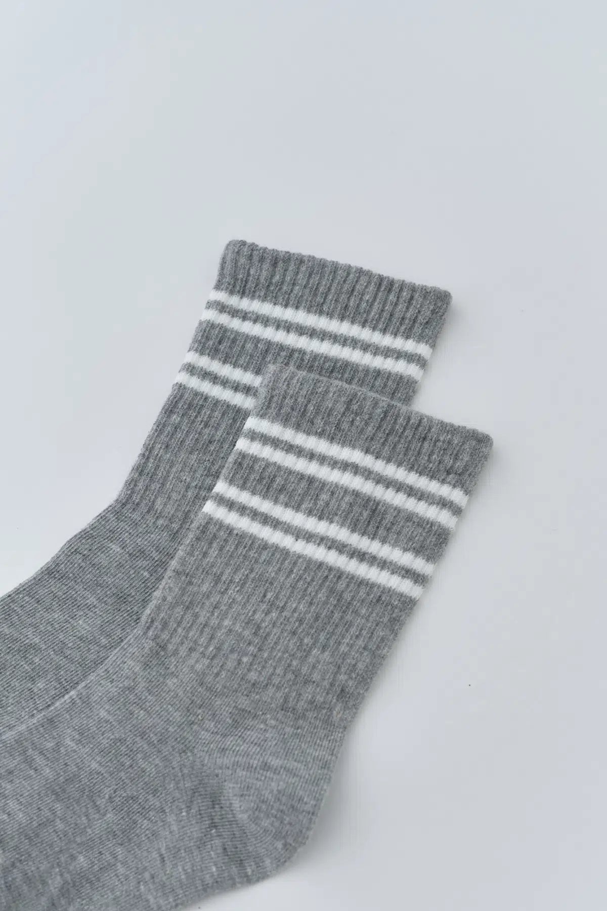 Gri Çorap