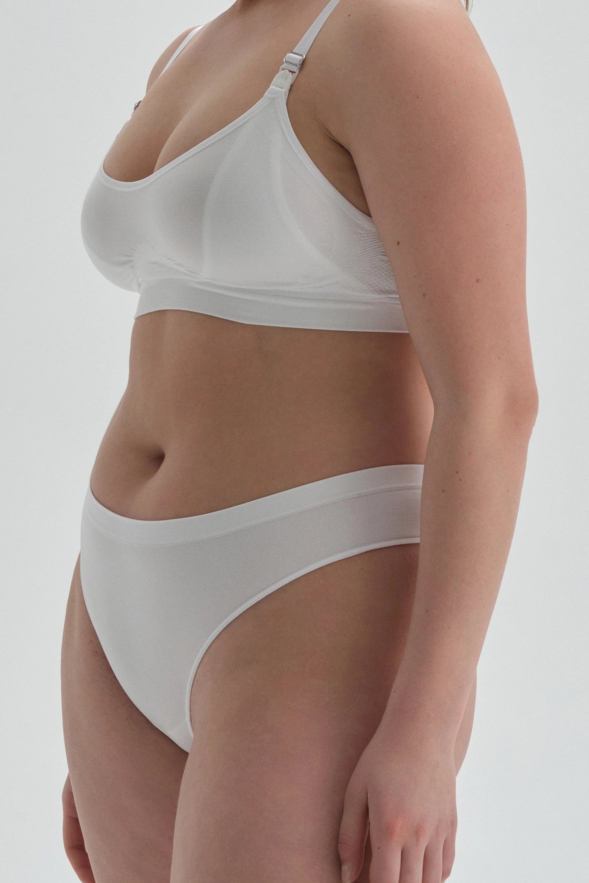 Beyaz Seamless Tanga