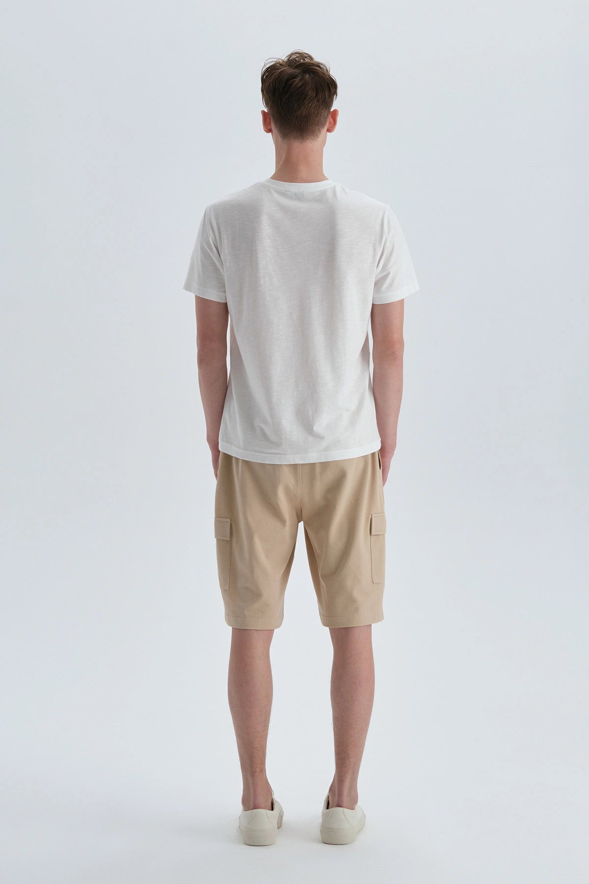 Ekru Pamuklu V Yaka T-Shırt