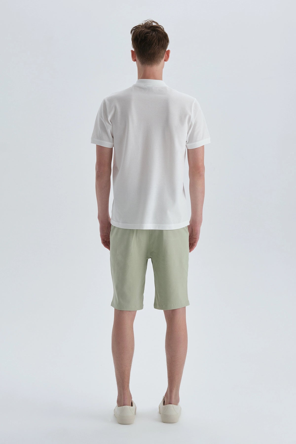 Beyaz Pamuklu Polo Yaka T-Shirt