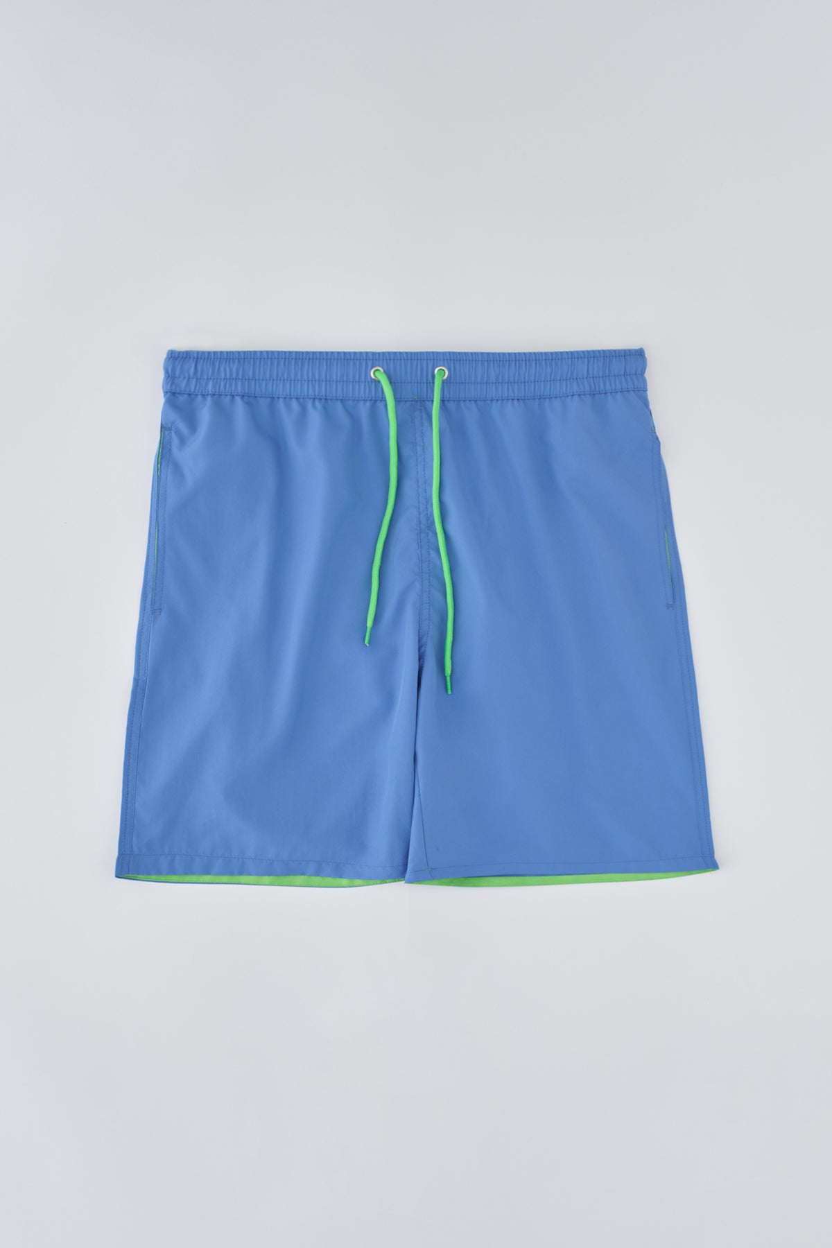 Mavi - Mint Yesili Micro Orta Düz Deniz Şortu