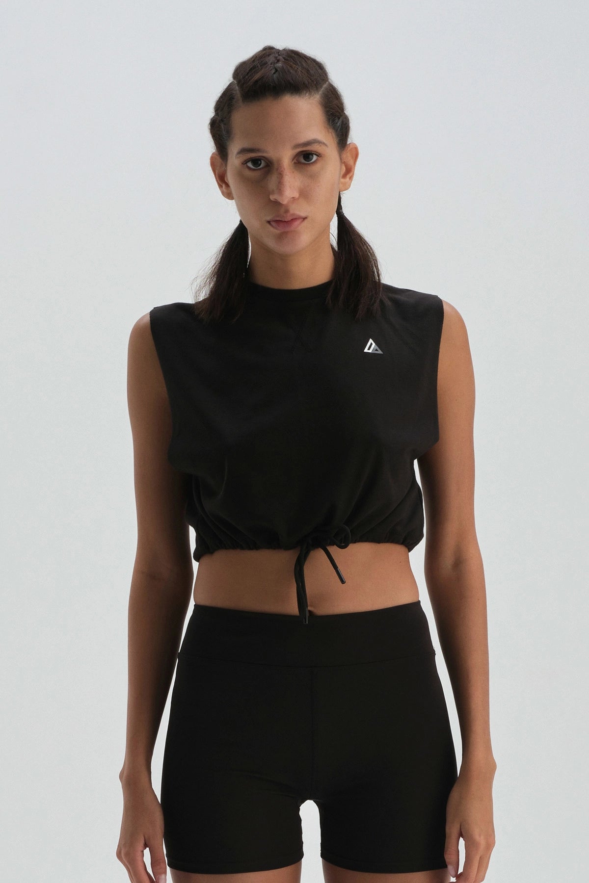 Siyah Dagi Active Crop Atlet