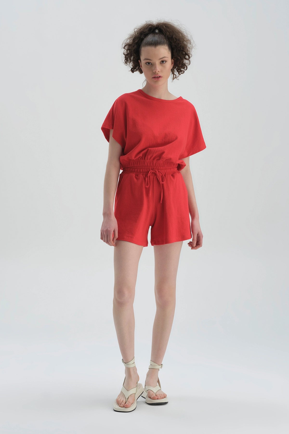 Kırmızı Kısa Geniş Paça Pamuklu Şort