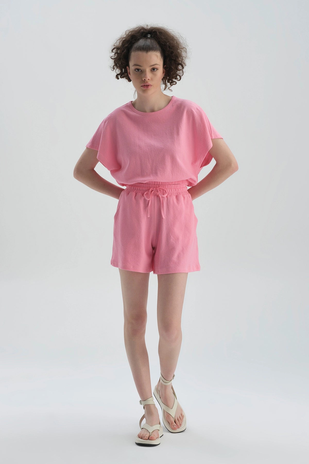 Pembe Kısa Geniş Paça Pamuklu Şort