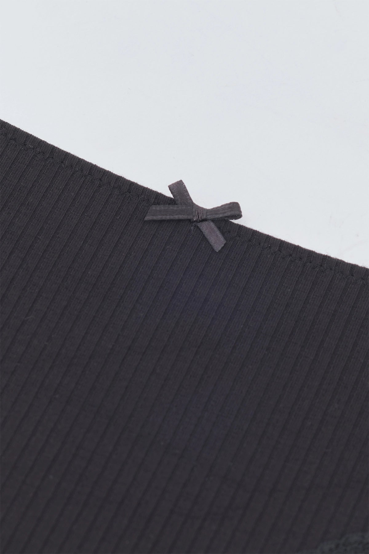 Siyah Dantel Detaylı Slıp