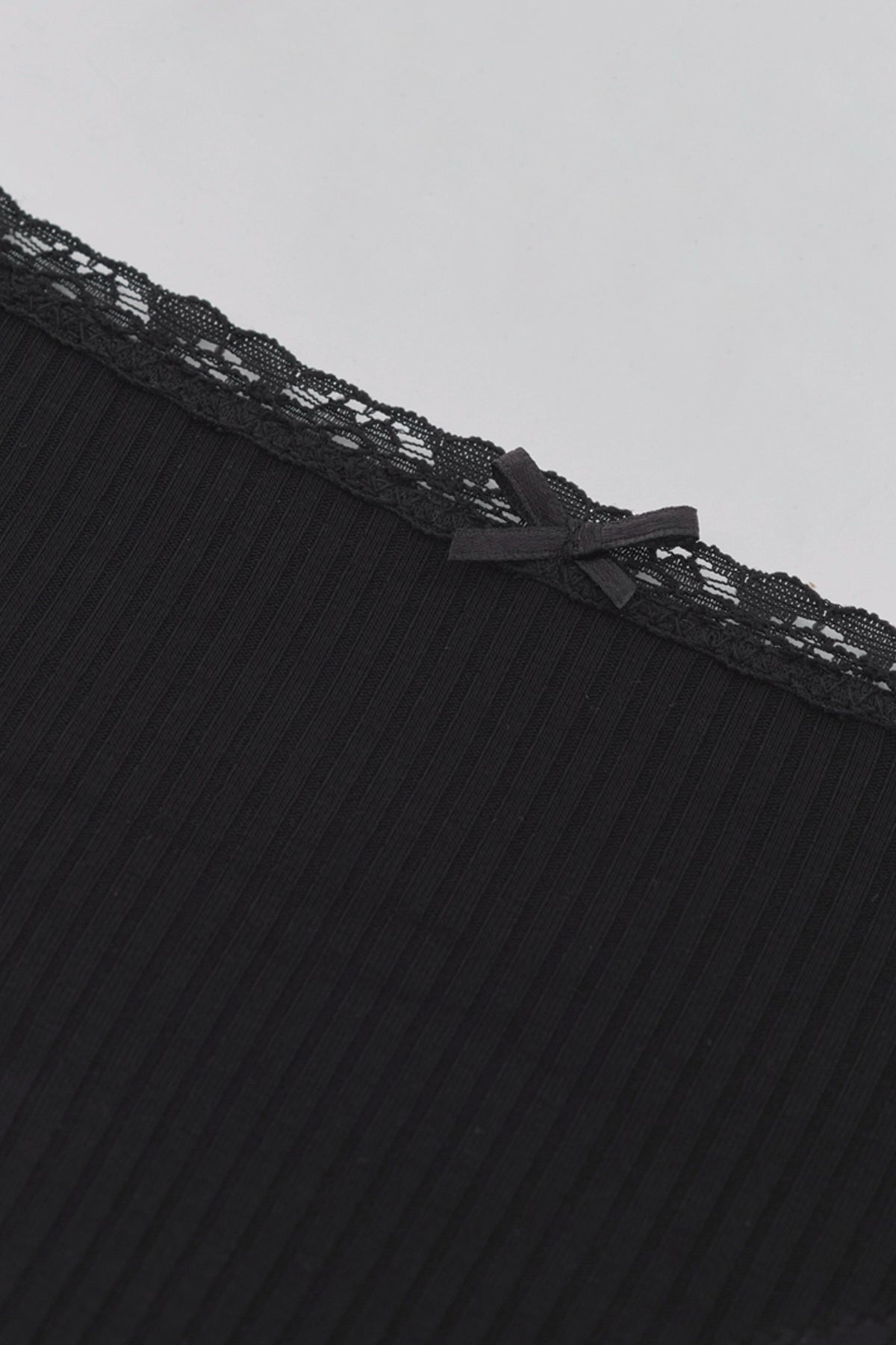 Siyah Dantel Detaylı Örme Tanga