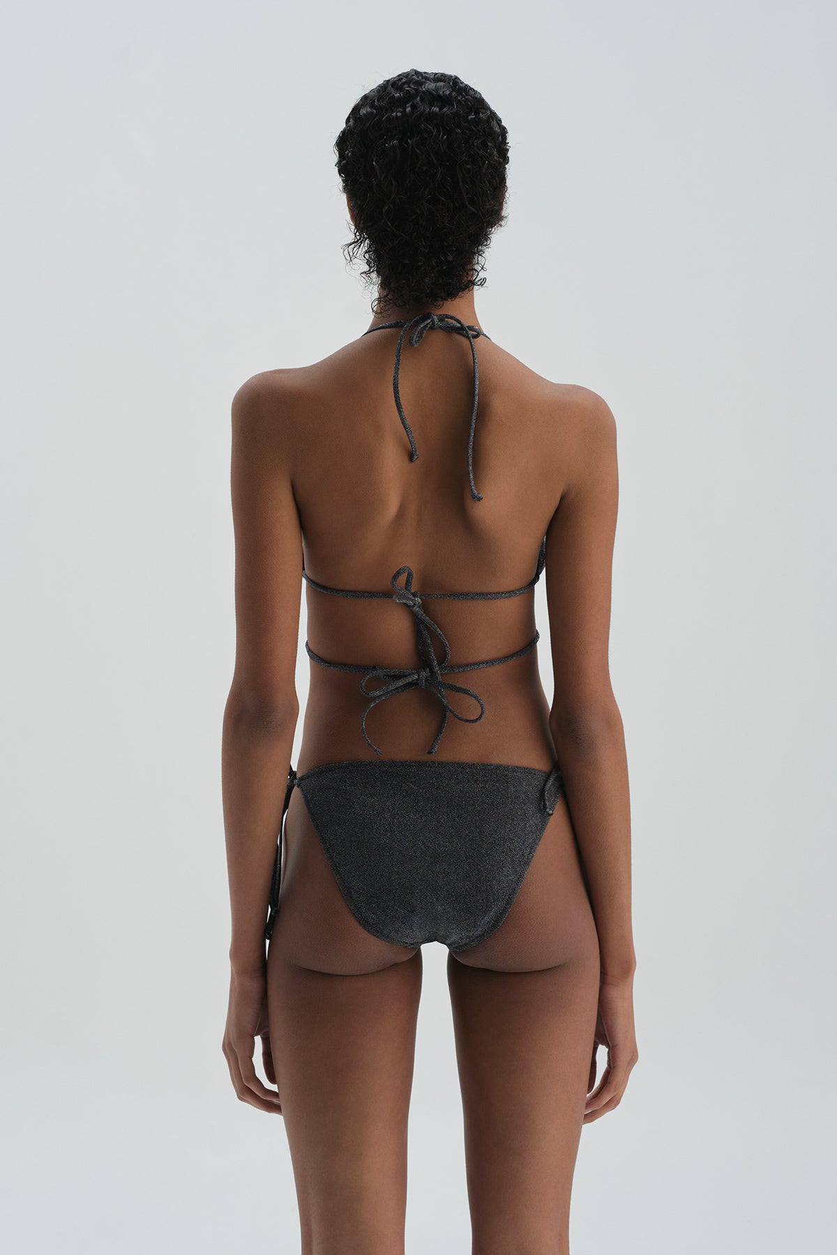 Gümüş Küçük Üçgen Sabit Askılı Bikini Üst