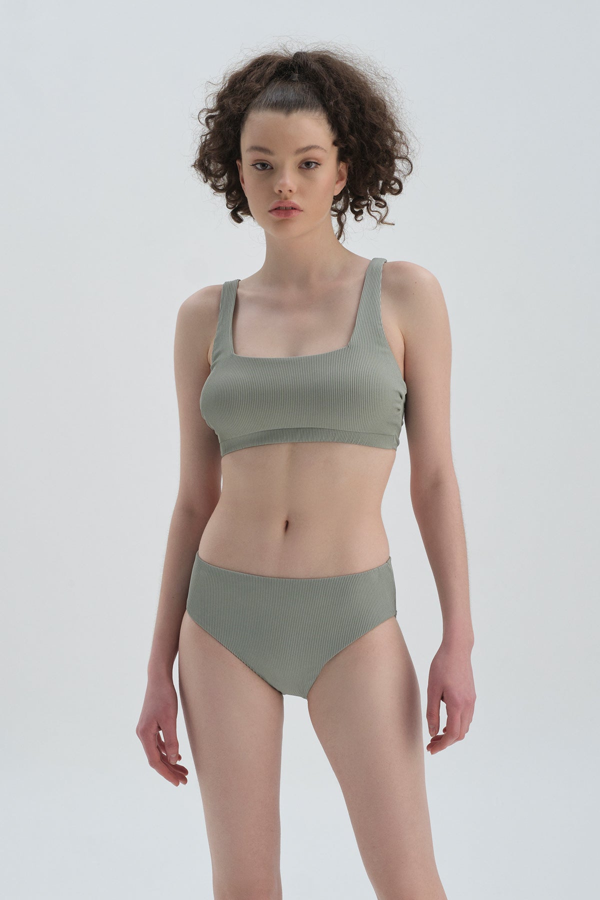 Haki Normal Bel Bikini Alt