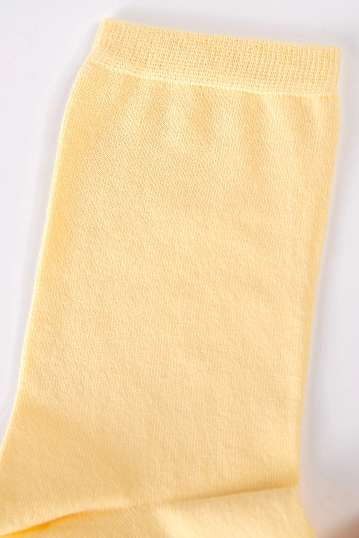 Sarı Çorap