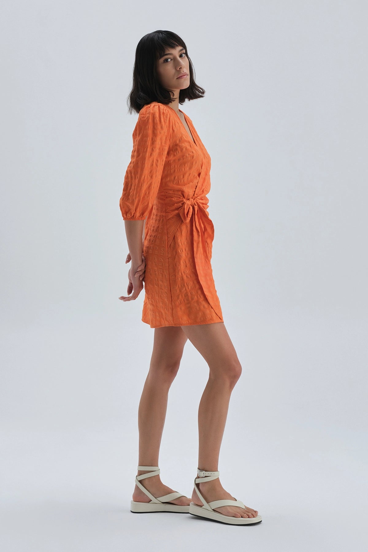 Turuncu V Yaka Pamuklu Elbise