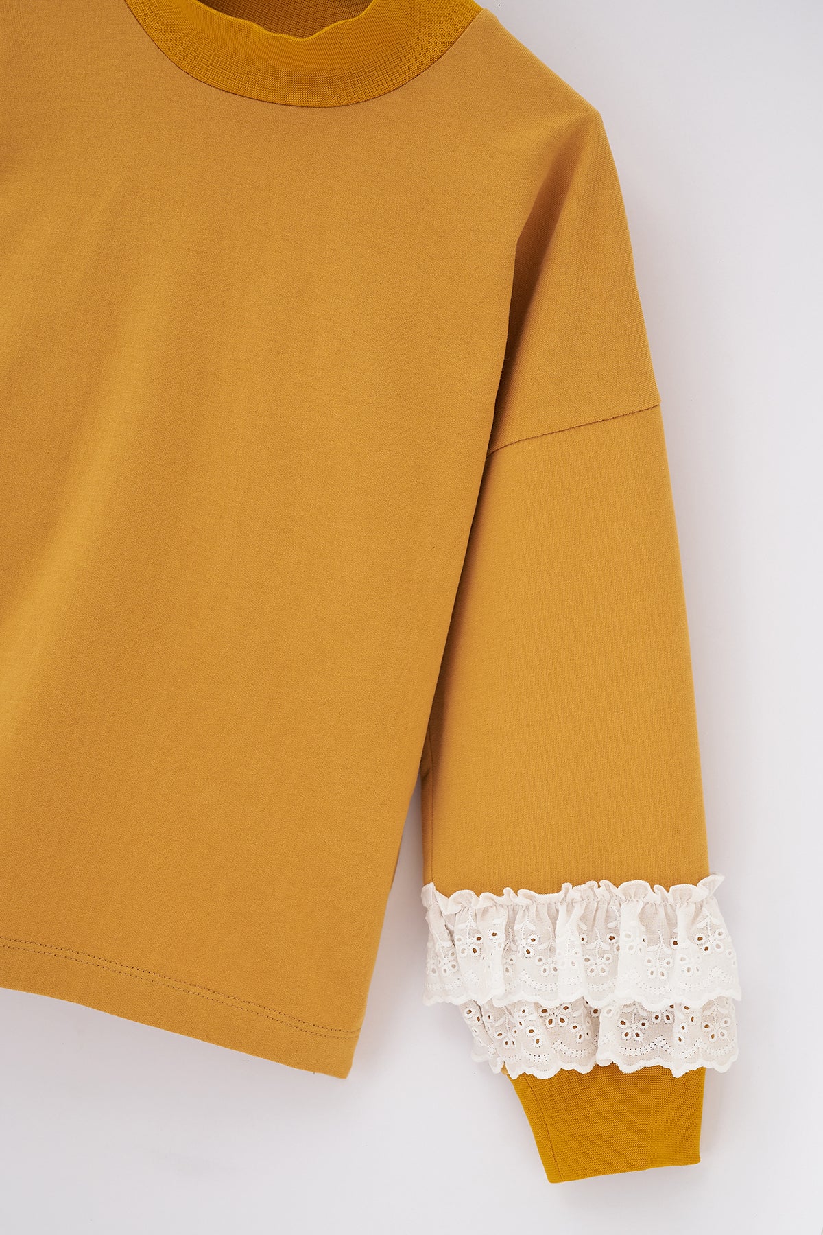 Hardal Uzun Kol Brode Detaylı Dik Yaka Sweatshirt