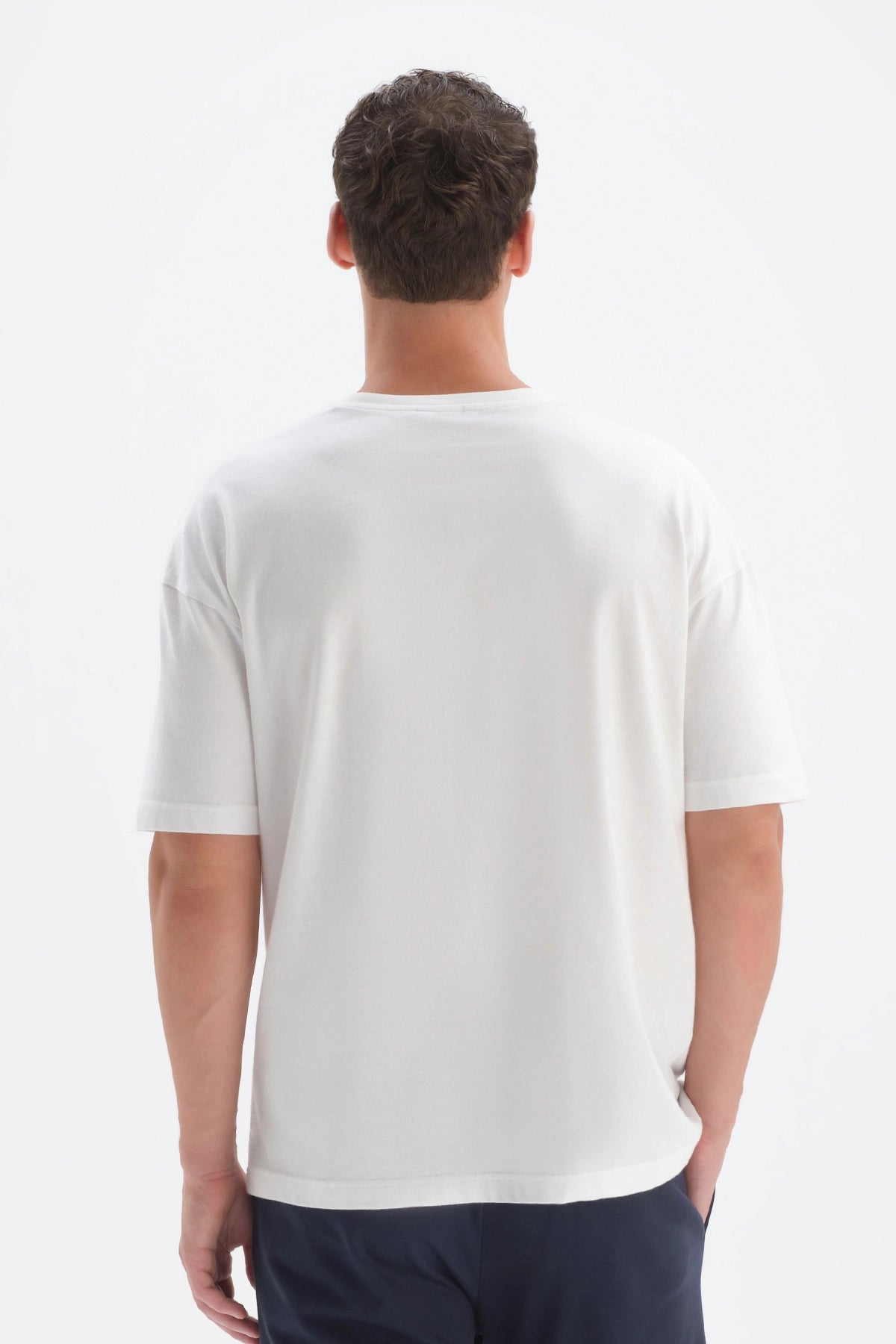 Kırık Beyaz Oversize T-Shirt