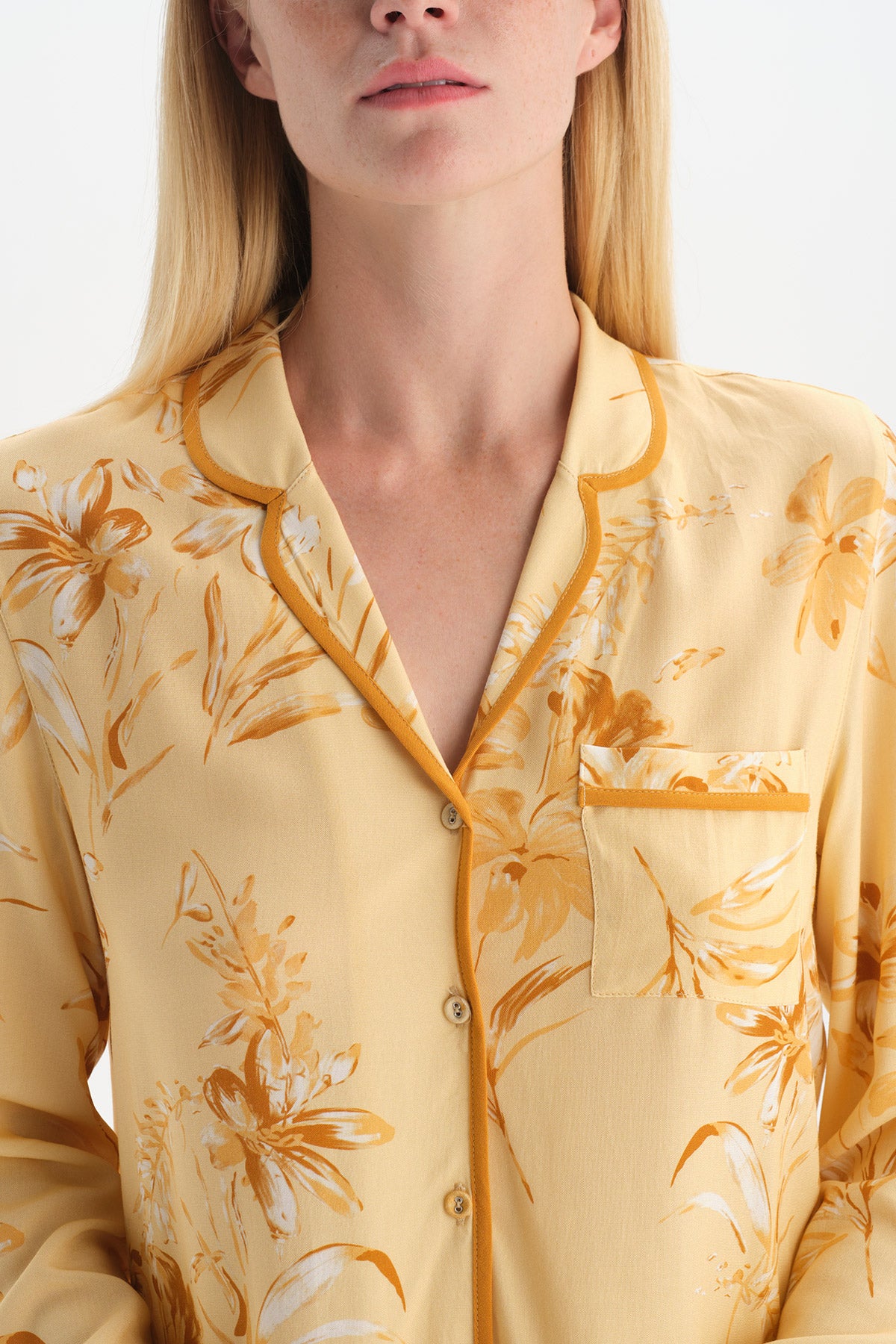 Sarı Çiçek Desenli Ceket Yaka Pijama Takımı