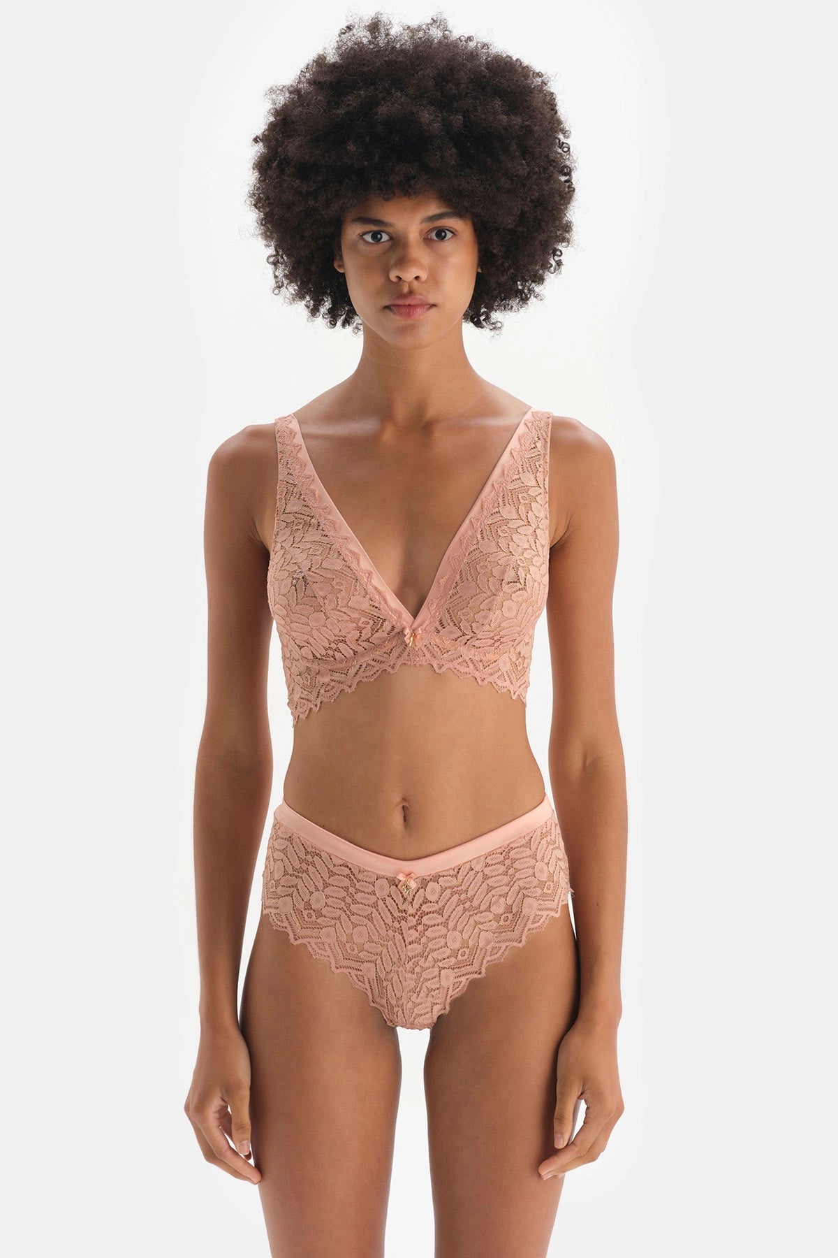 Somon Saten Detaylı Brazilian Külot