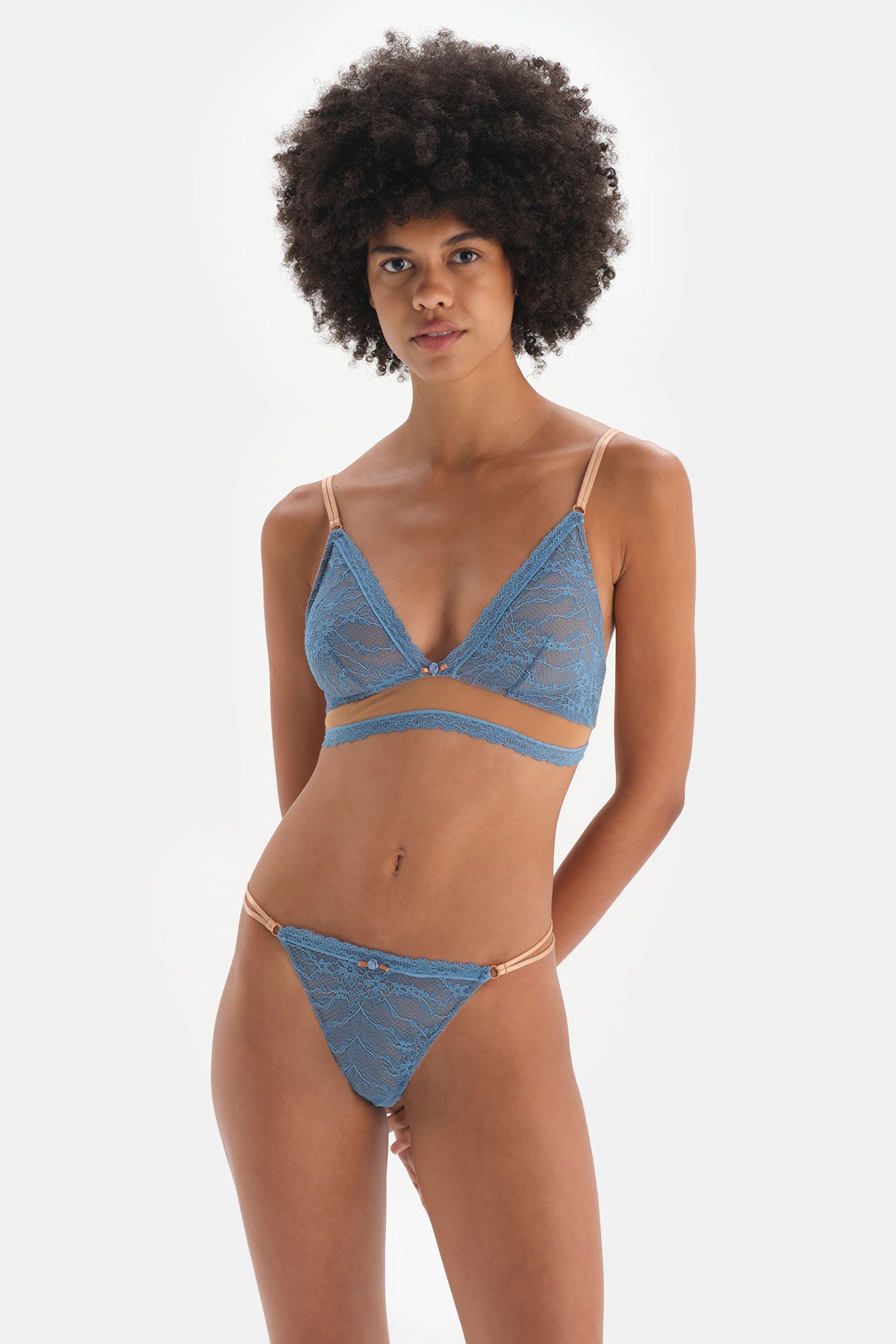 Mavi Garni Detaylı Dantelli Tanga Külot