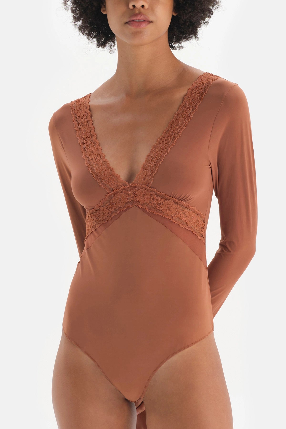 Kahverengi Dantel Detaylı String Form Mikro Bodysuit