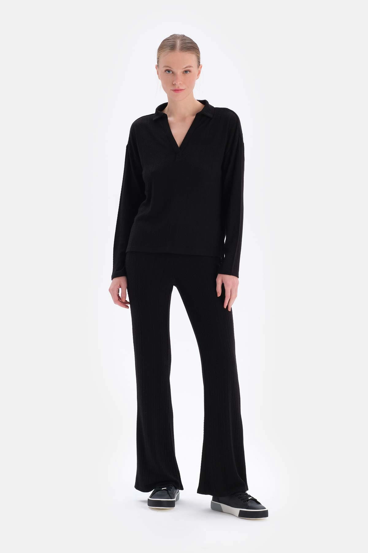 Siyah Bol Paça Eşofman Altı