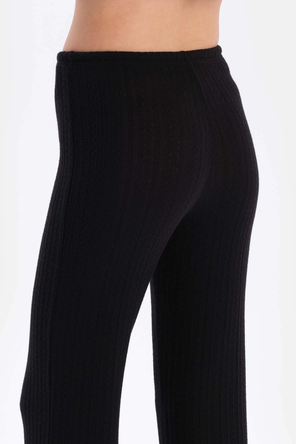 Siyah Bol Paça Eşofman Altı