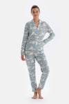 Açık Mavi Gömlek Yaka Bulut Baskılı Pijama Takımı