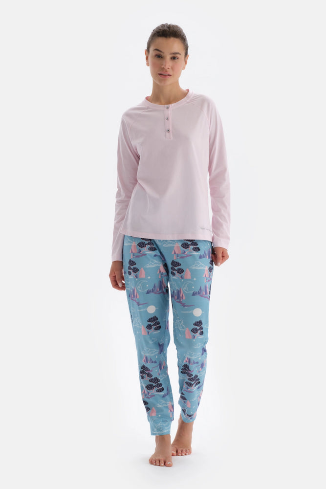 Açık Pembe Yarım Patlı Uzun Kollu Örme Pijama Takımı