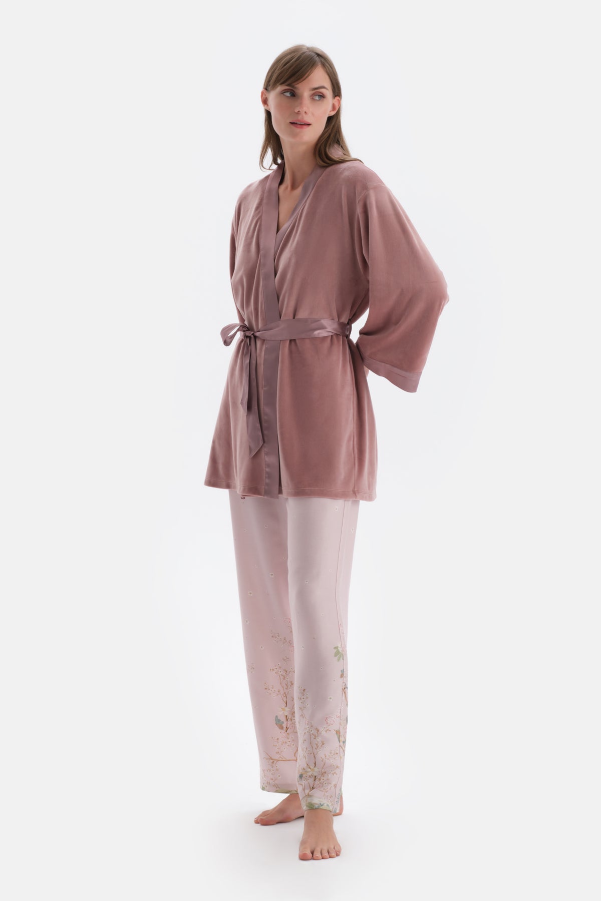 Gül Kurusu Fransız Kadife Sabahlık