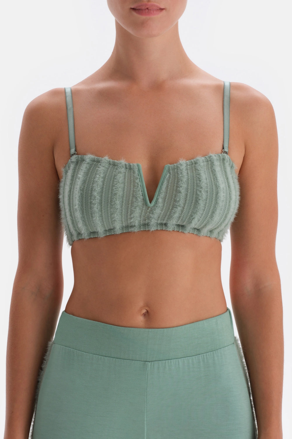 Yeşil Derin V Detaylı Büstiyer