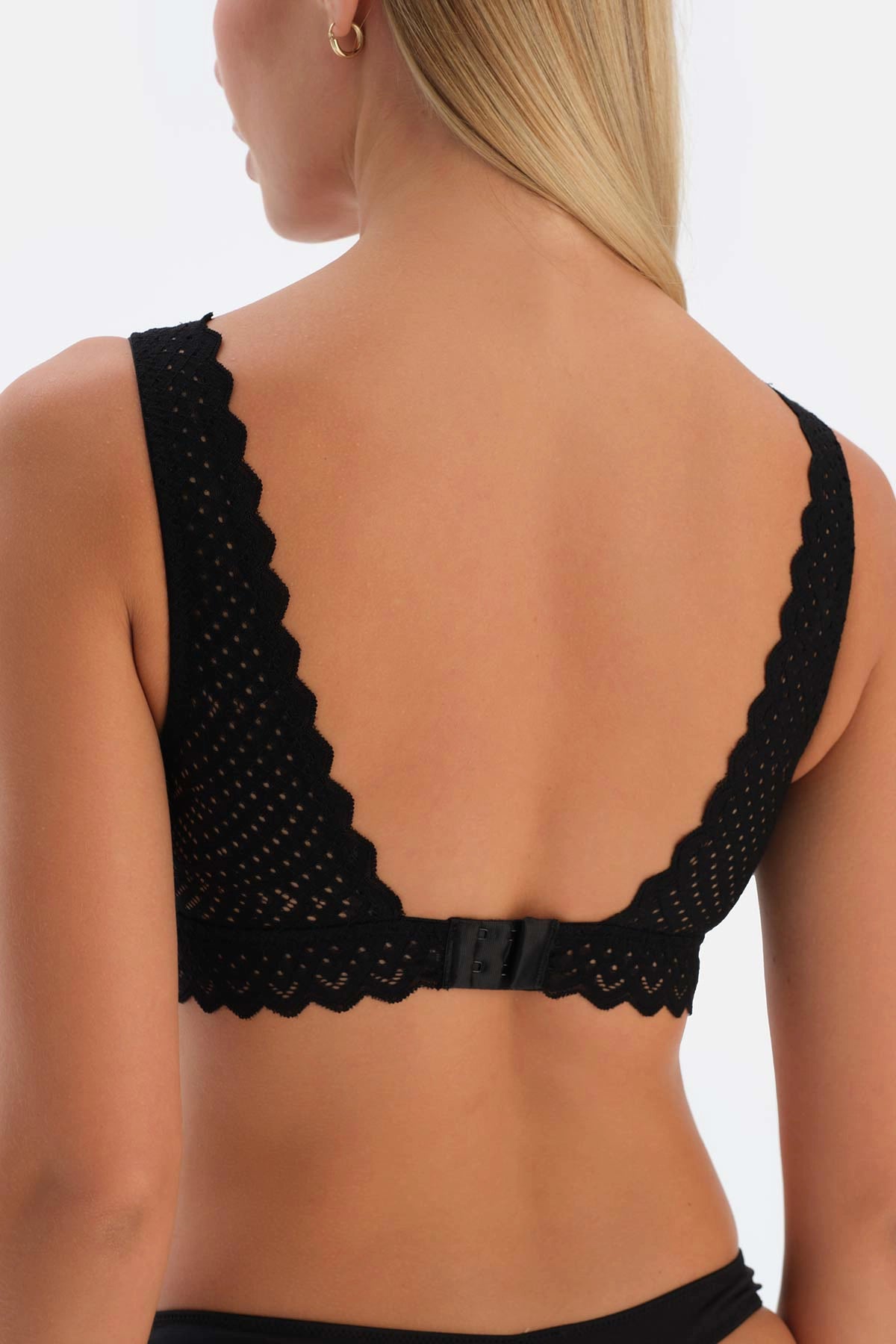 Siyah Dantel Detaylı Premıum Basıc Soft Sütyen