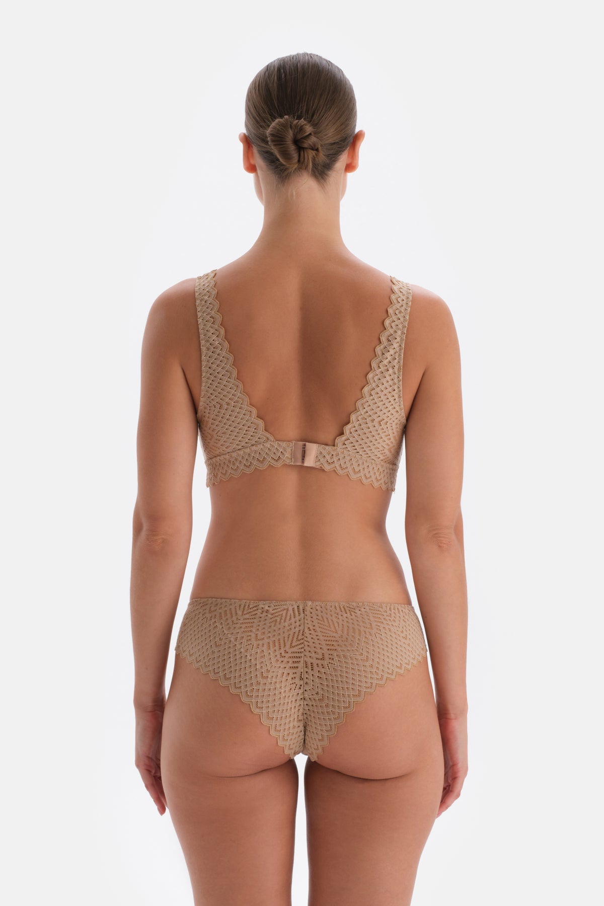 Koyu Ten Dantel Detaylı Premıum Basıc Hıpster Külot