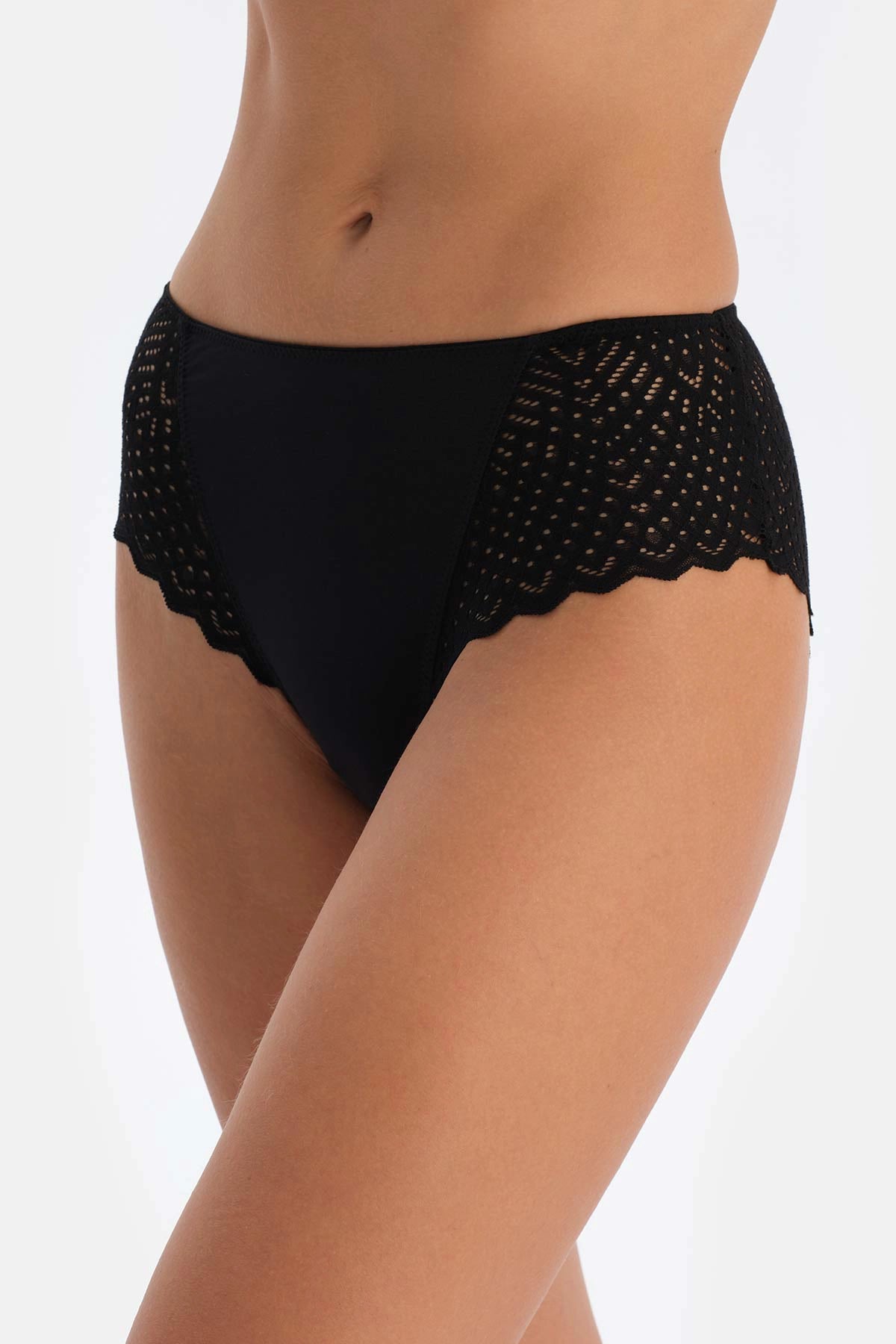 Siyah Dantel Detaylı Premıum Basıc Brıef Külot