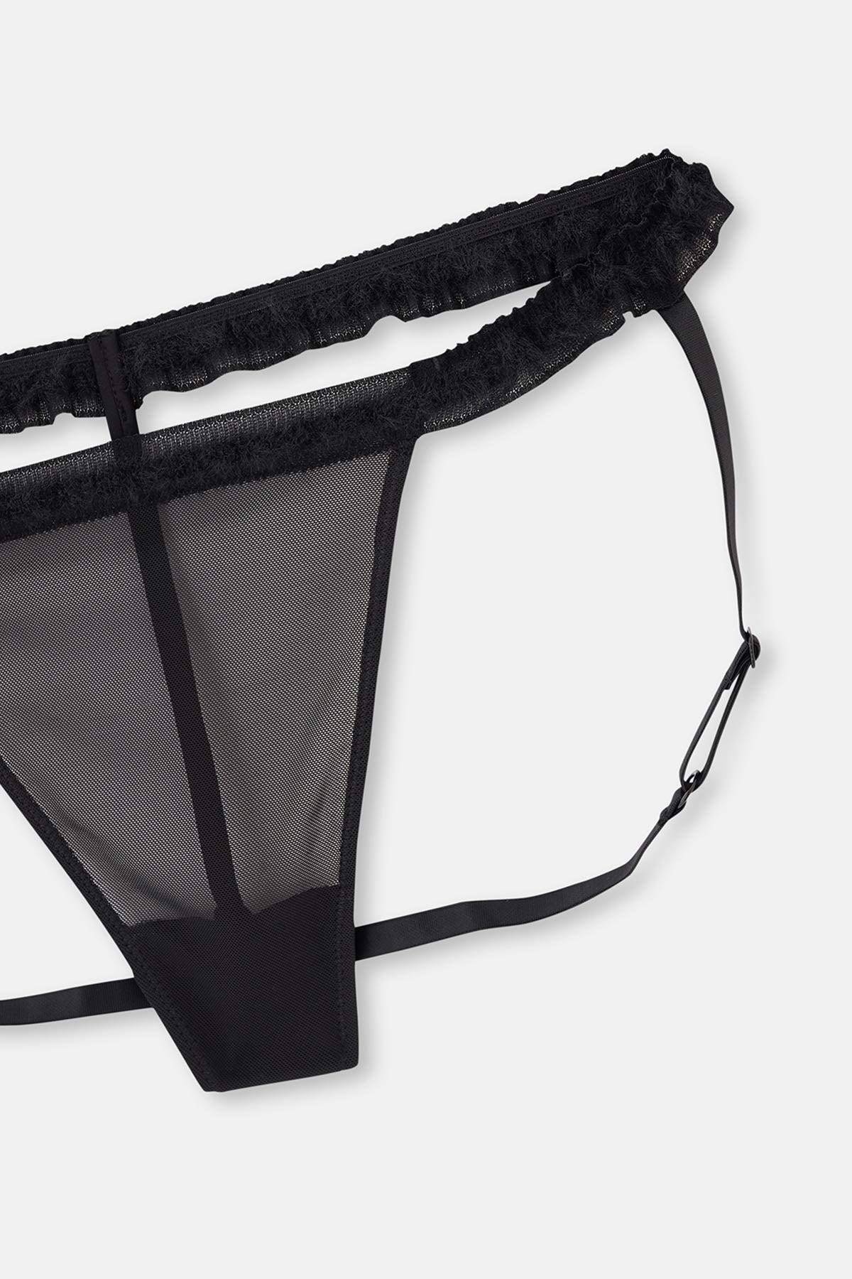 Siyah Tül Detaylı Strıng Külot