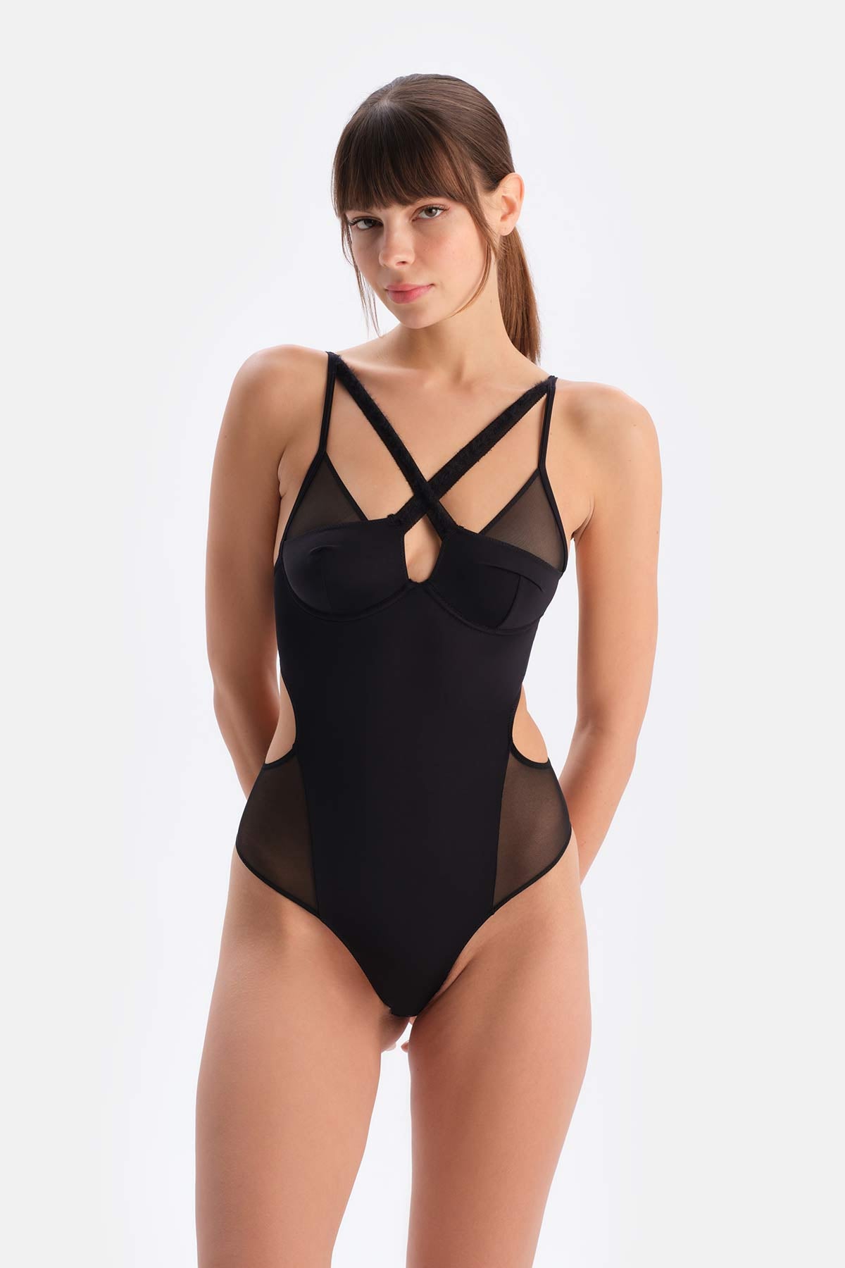 Siyah Tül Detaylı Balenli Bodysuit