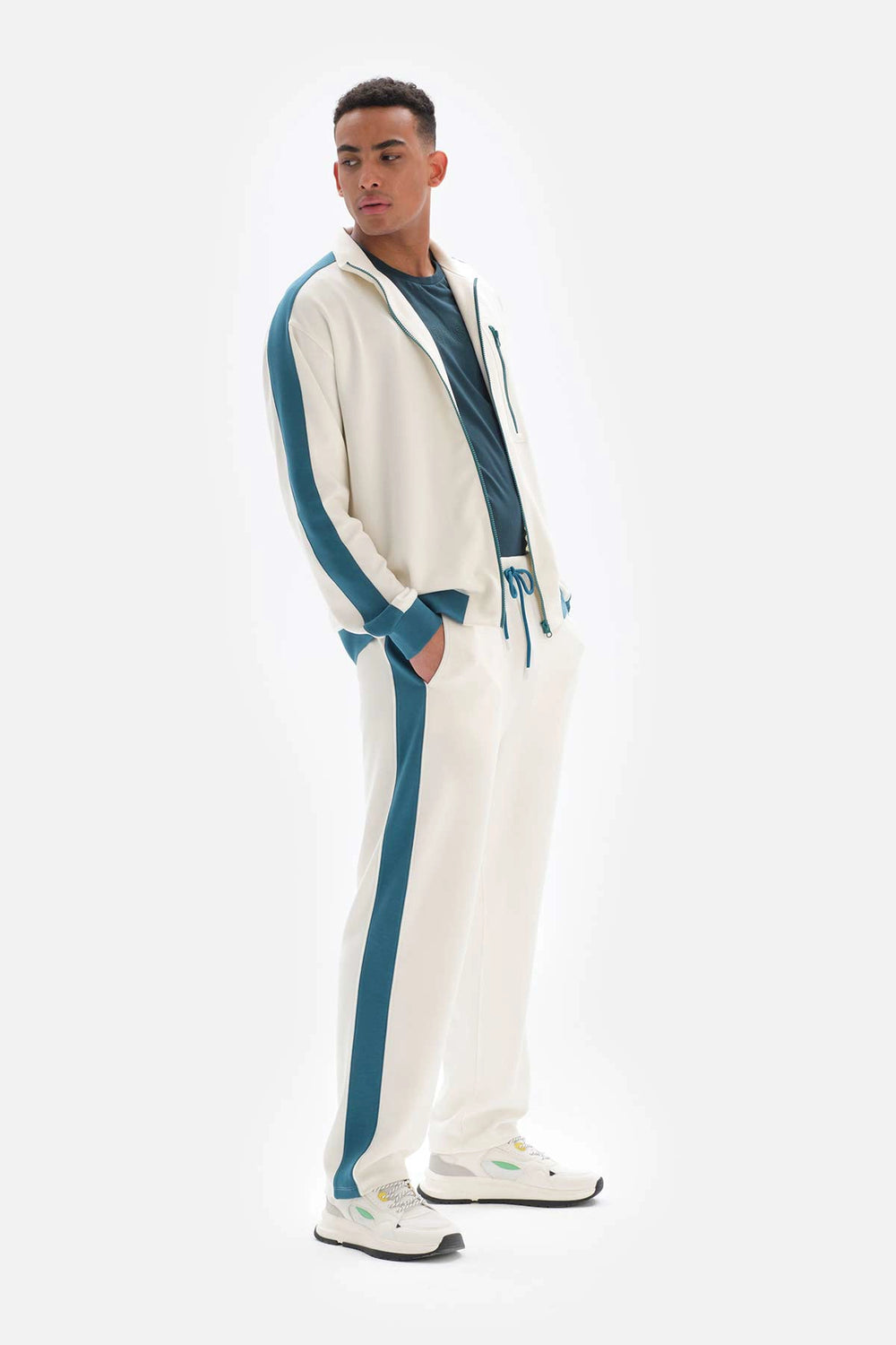 Beyaz Dagi Active Fermuarlı Modal Eşofman Üstü