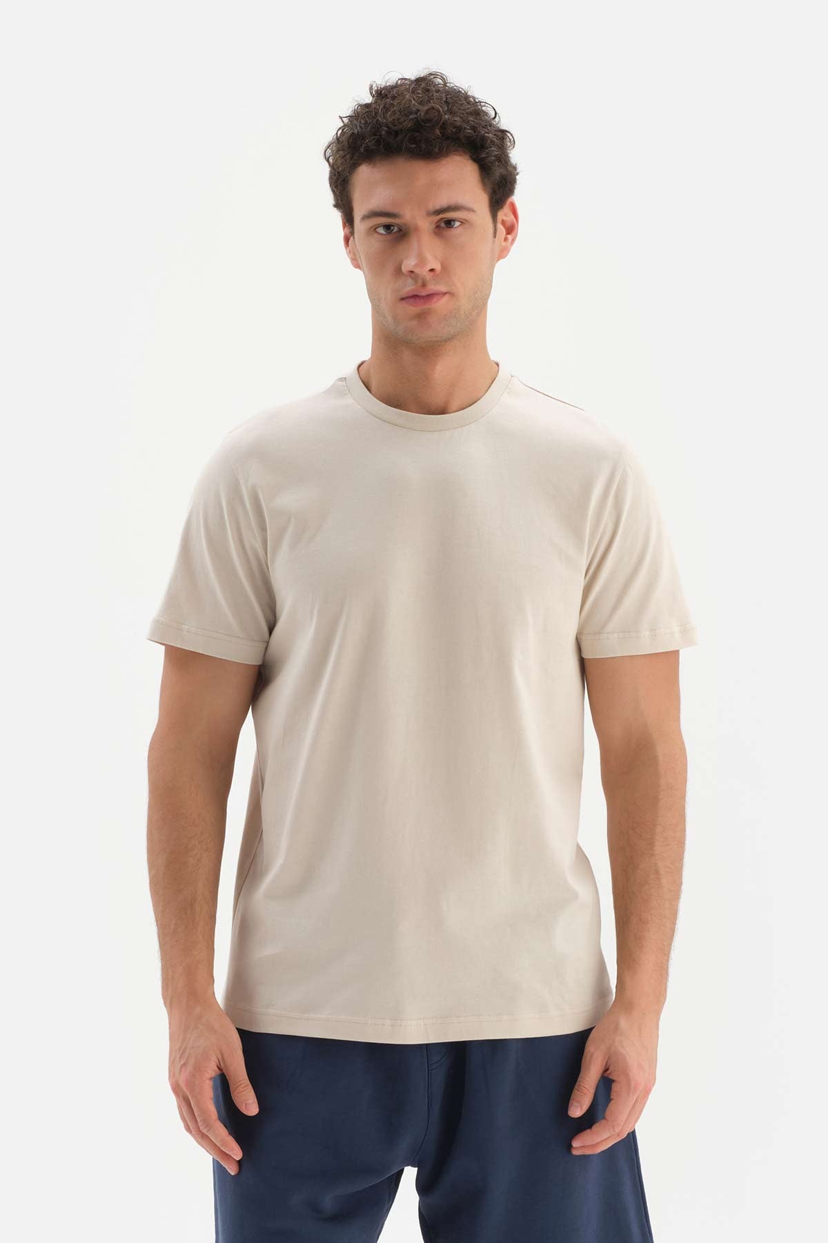 Bej Bisiklet Yaka Supima Pamuklu Kısa Kol T-Shirt