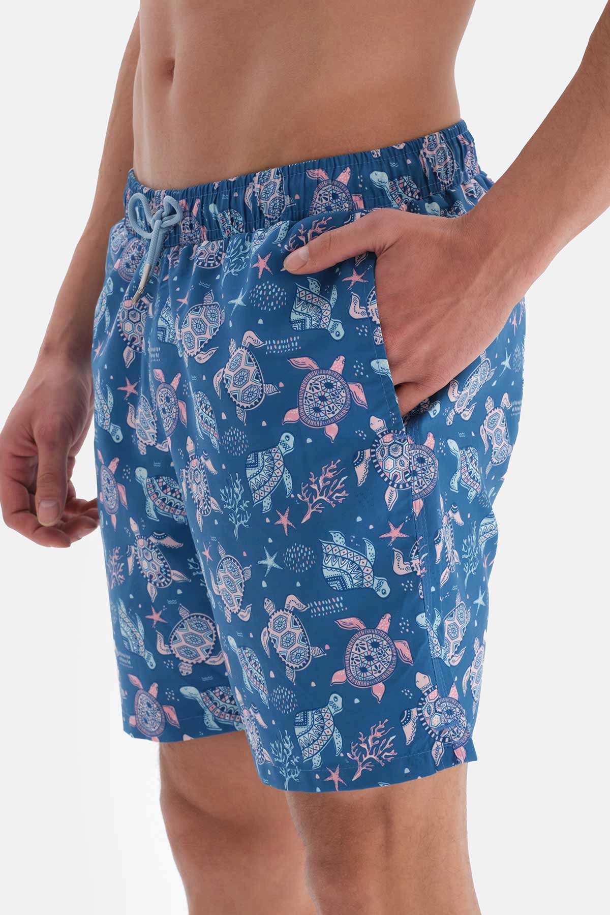 Turkuaz Caretta Desenli Orta Deniz Şortu