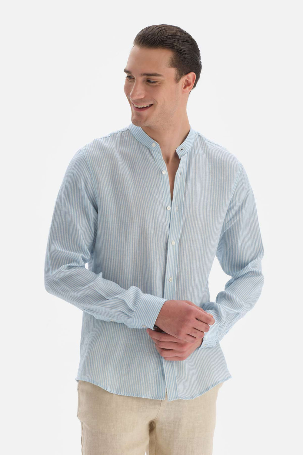Açıkmavi Keten m Yaka Çizgili Gömlek