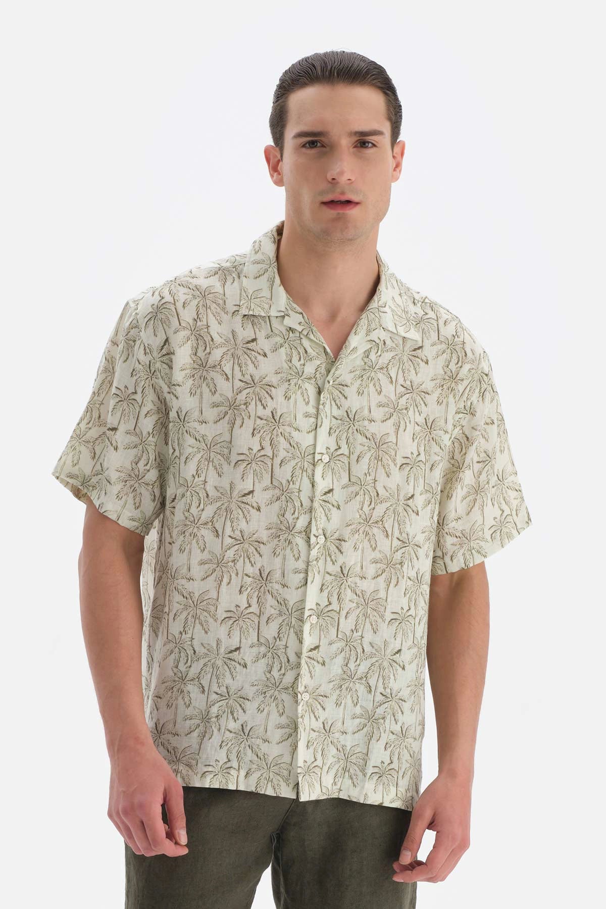 Bej Keten Palmiye Desenli Gömlek