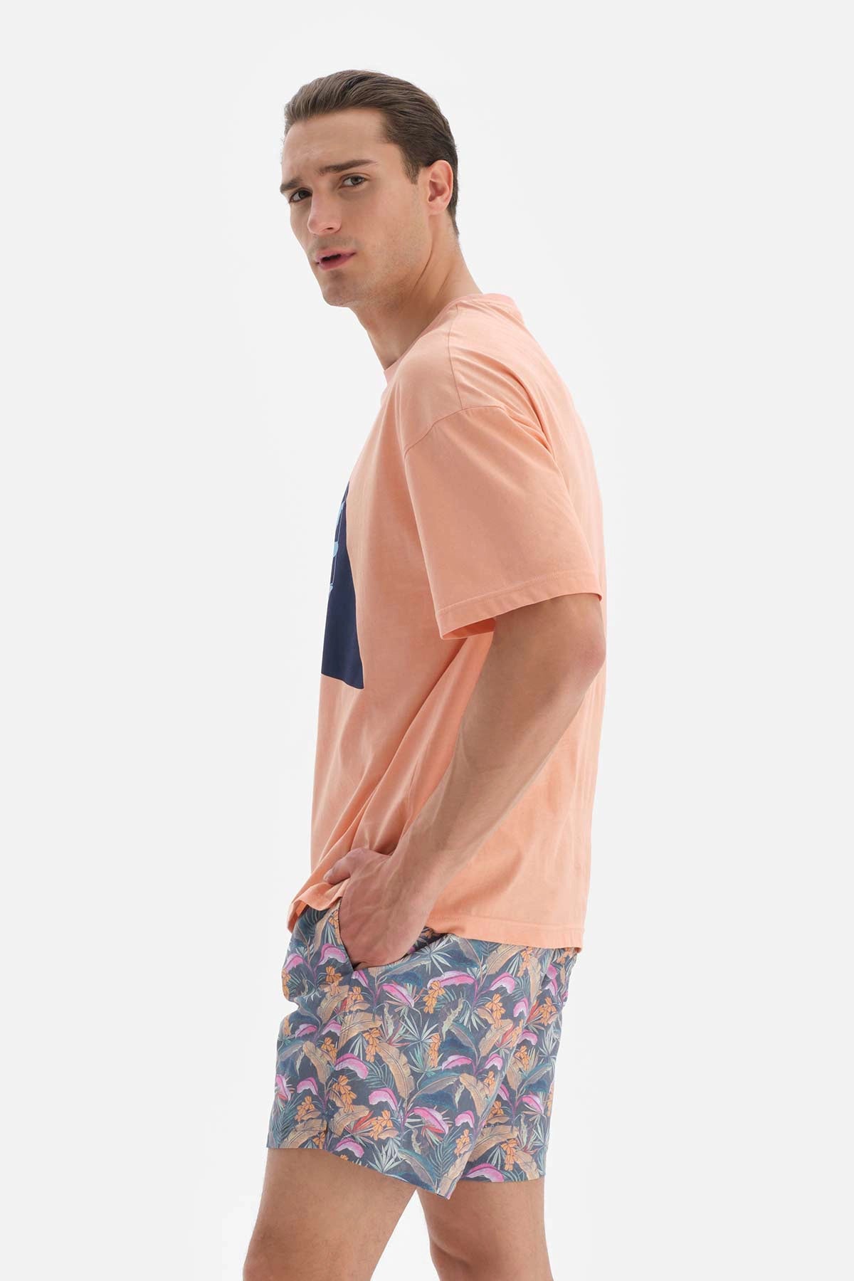 Somon Baskılı Bisiklet Yaka T-Shirt