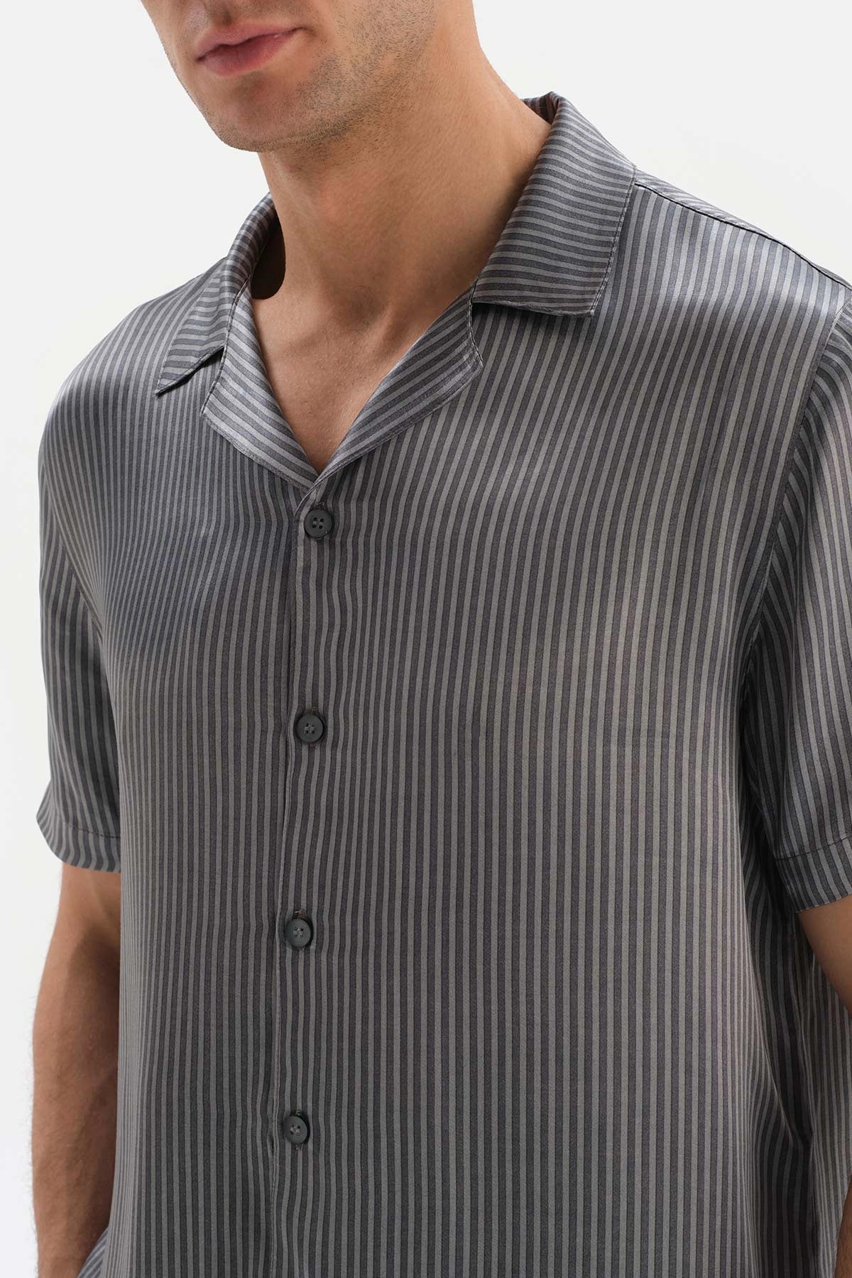 Gri Kısa Kol Jakarlı Saten Damat Pijama Takımı