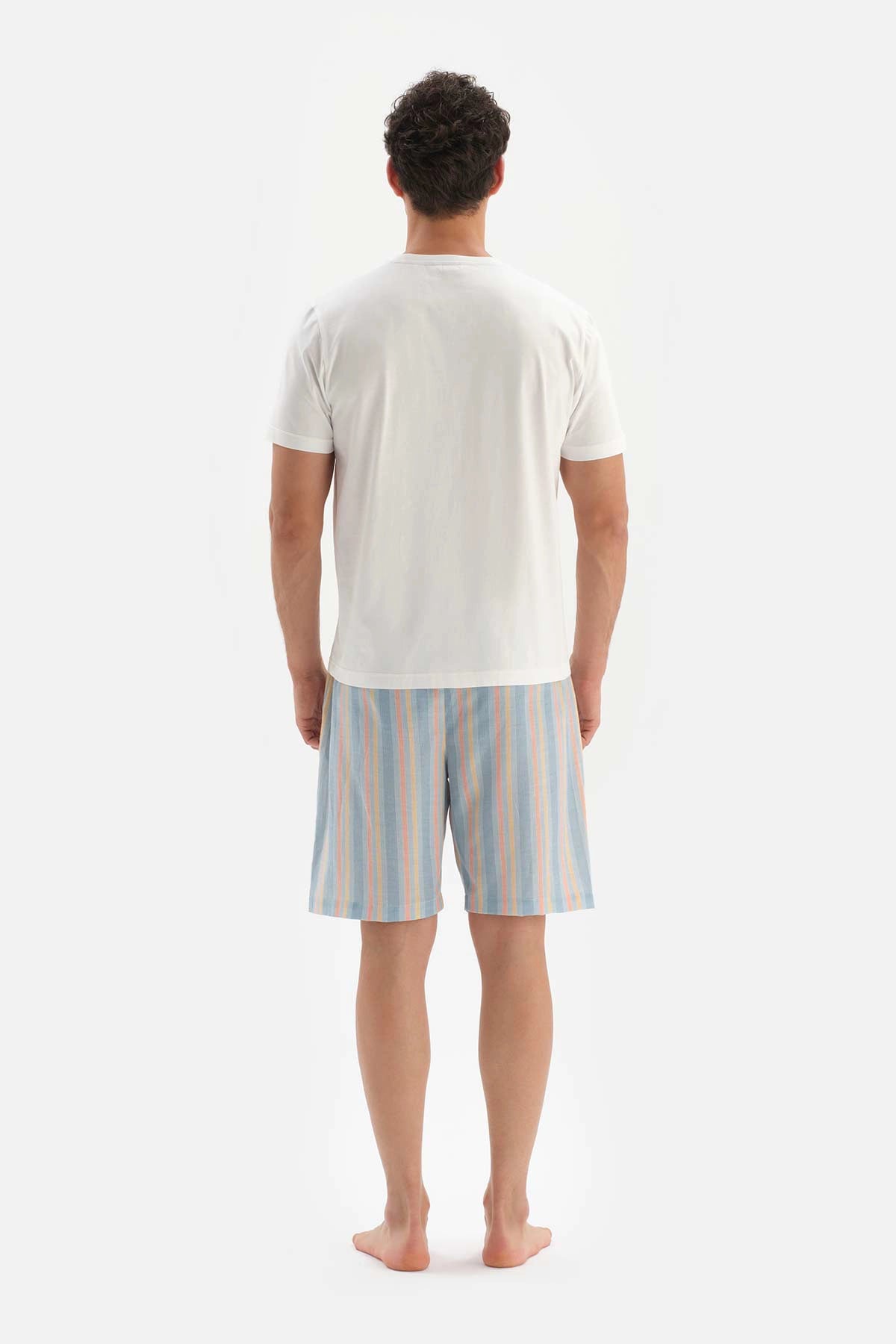 Beyaz Gömlek Yaka Çizgili Dokuma Pijama Takımı