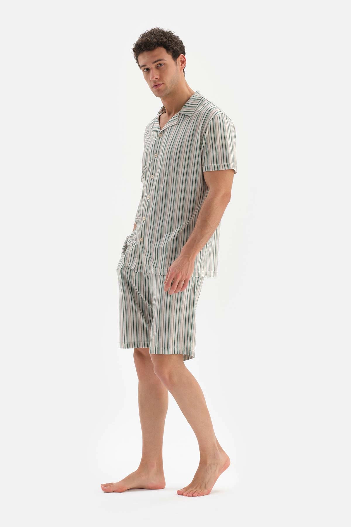 Bej Gömlek Yaka Çizgili Örme Şort Pijama Takımı