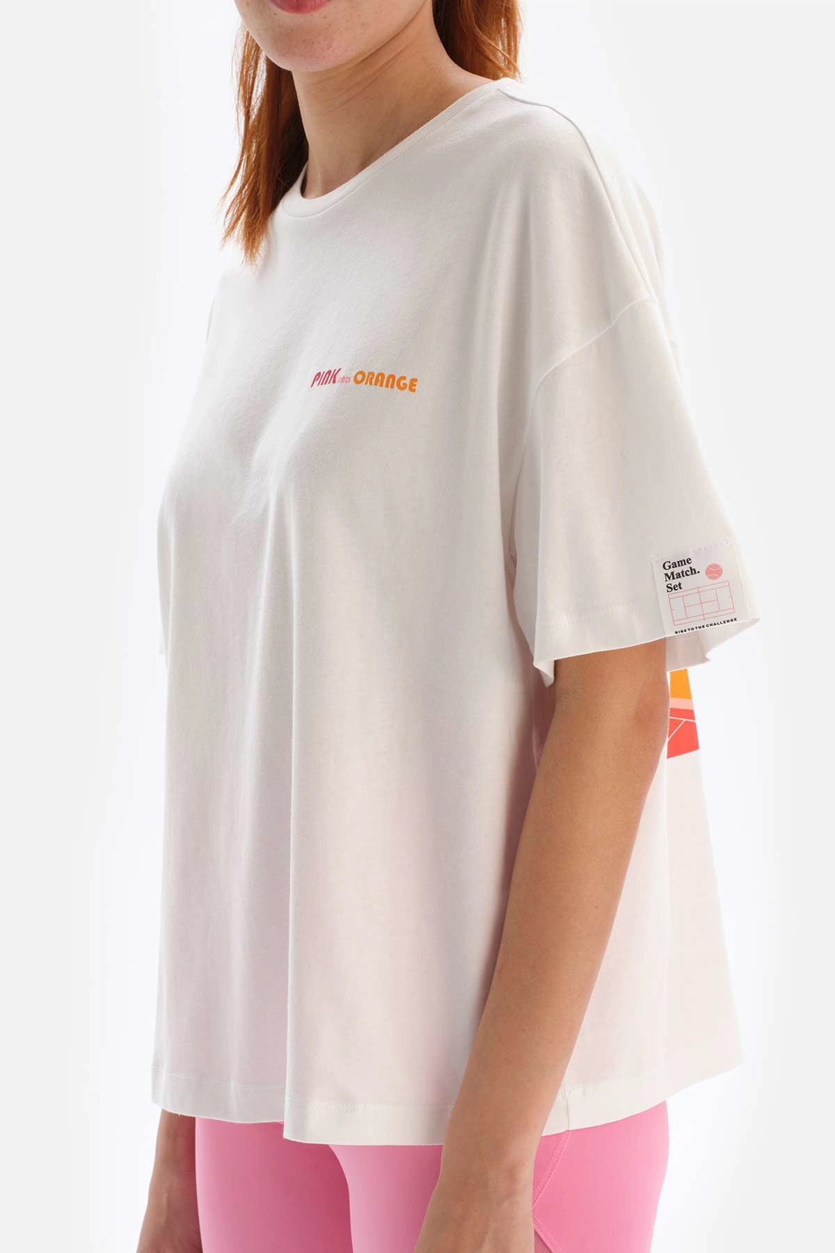 Beyaz-Pembe Dagi Active - Kadın Kort Baskılı Tişört