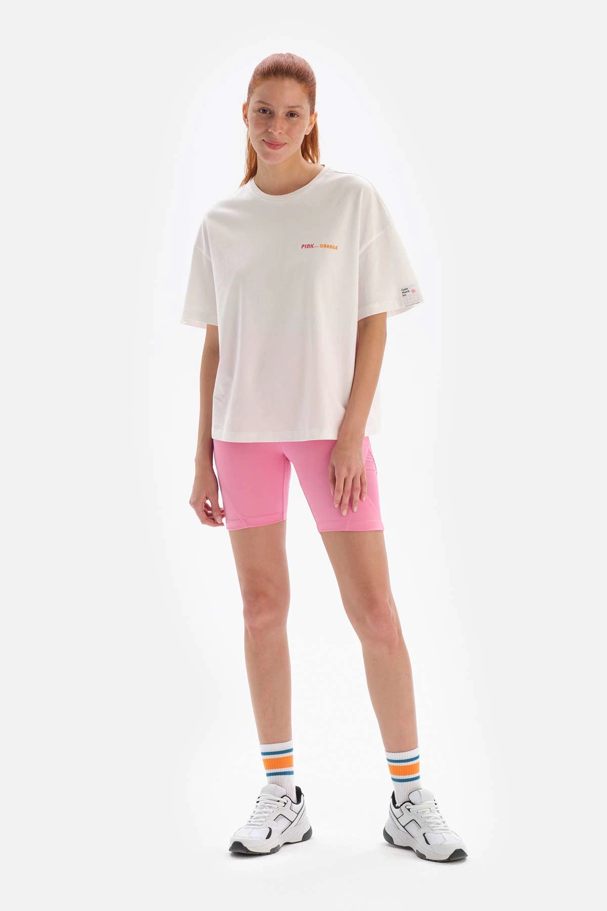 Beyaz-Pembe Dagi Active - Kadın Kort Baskılı Tişört