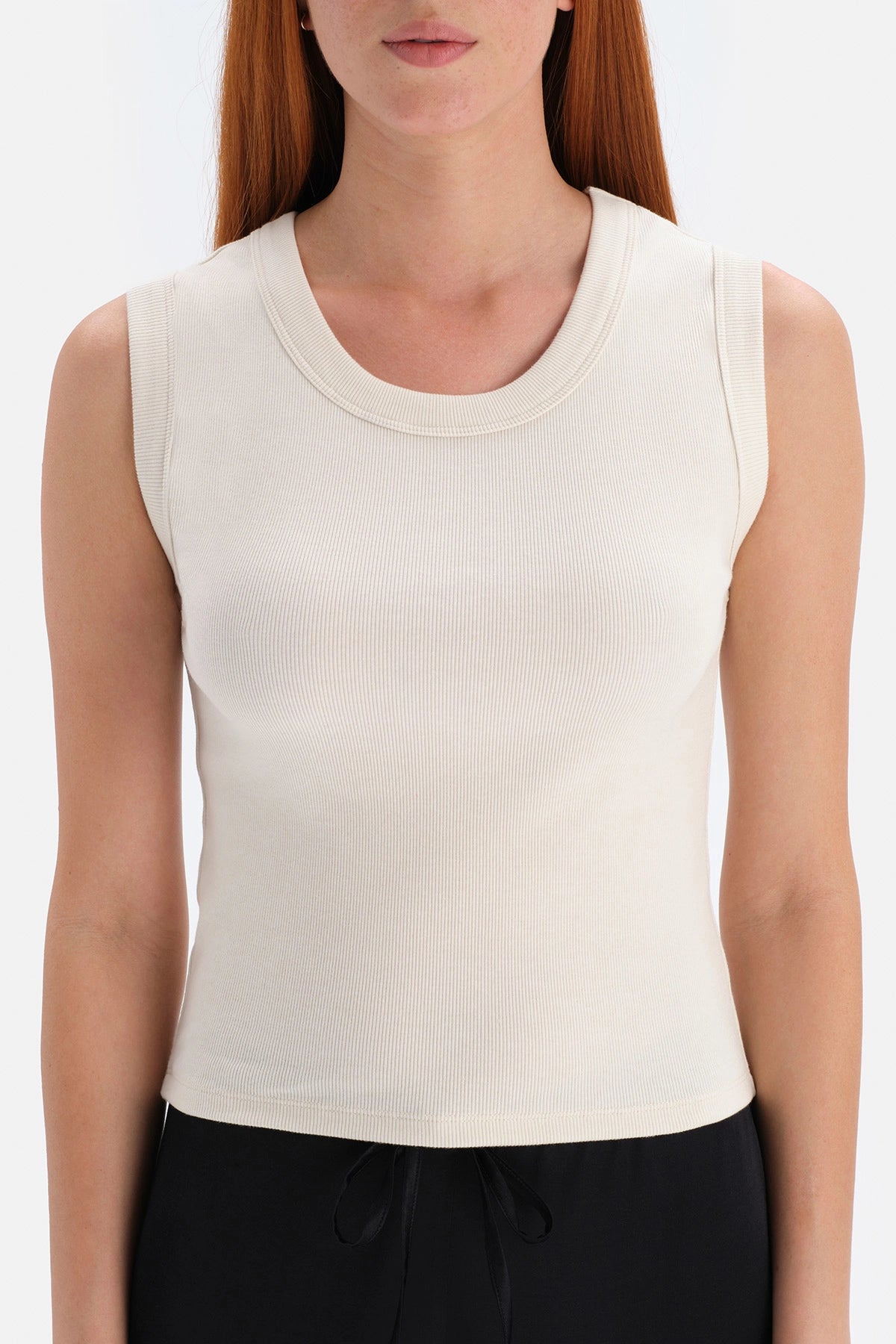 Ekru Kalın Askılı Kolsuz Ribanalı Pamuklu Atlet