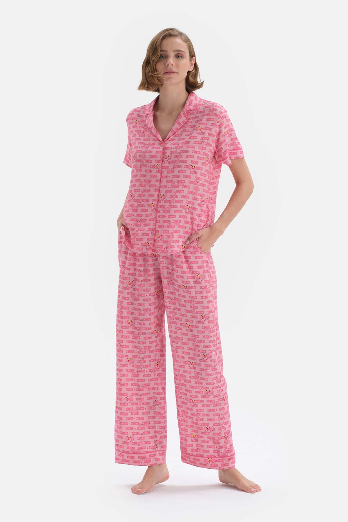 Pembe Kısa Kol Panter Lisanslı Viskon Pijama Takımı