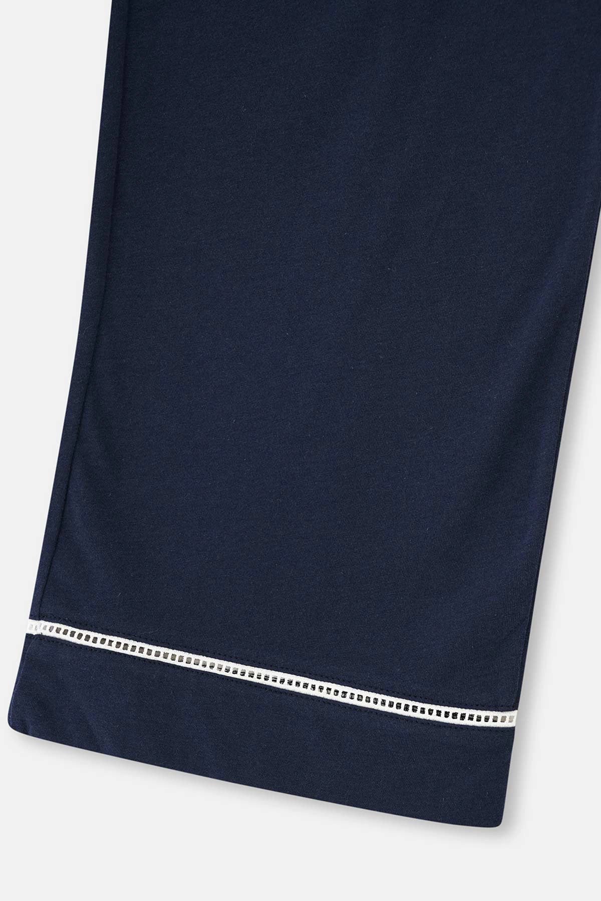 Beyaz Merdiven Biye Detaylı Kayık Yaka Örme Pijama Takımı