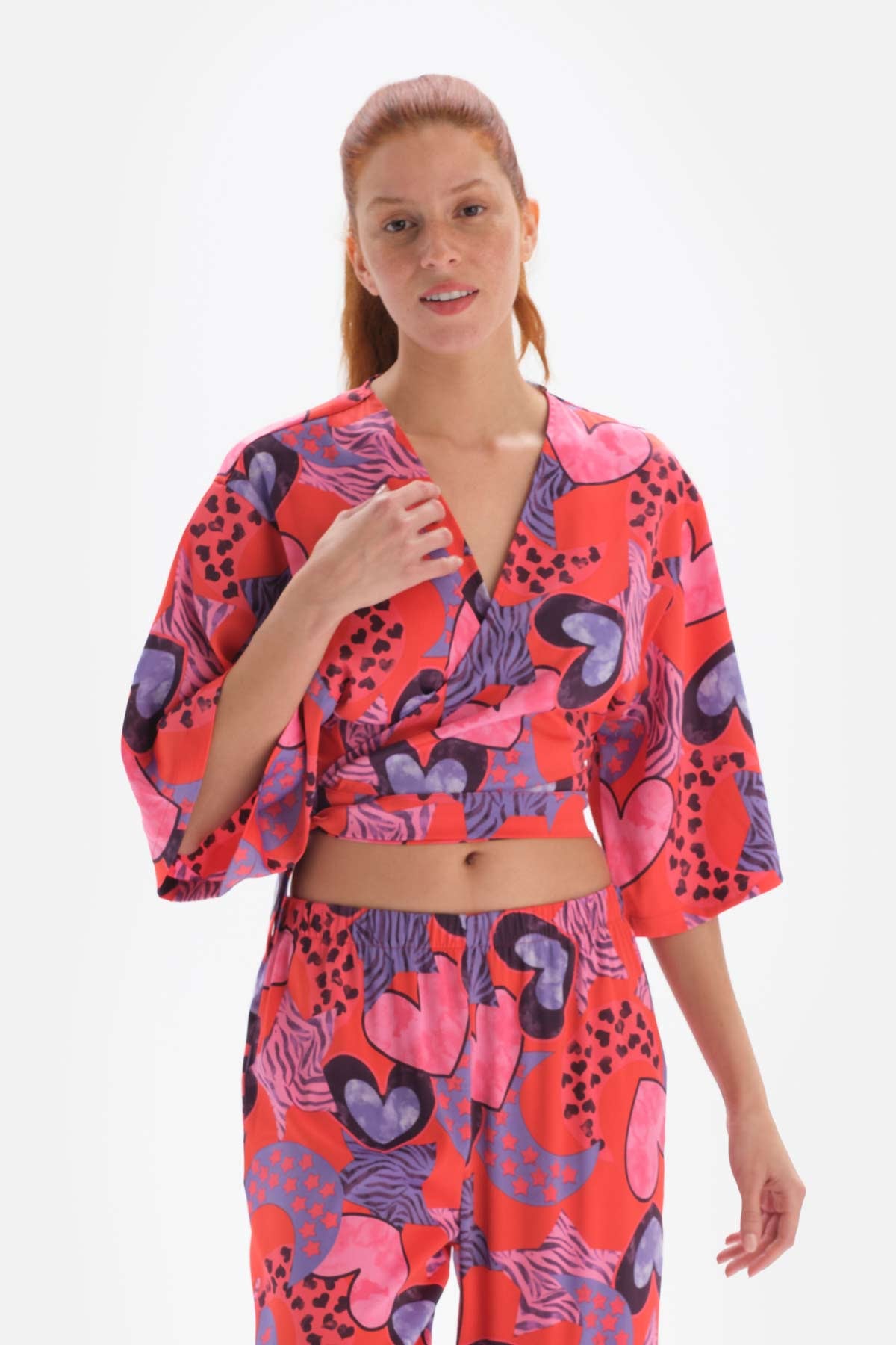 Nar Çiçeği Kruvaze Yaka Bağlamalı Saten Pijama Üstü