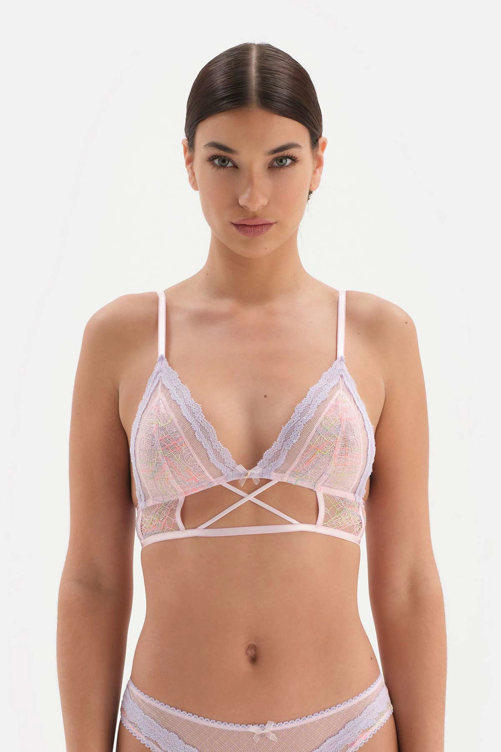 Pembe Aksesuar Detaylı Soft Bralet Sütyen