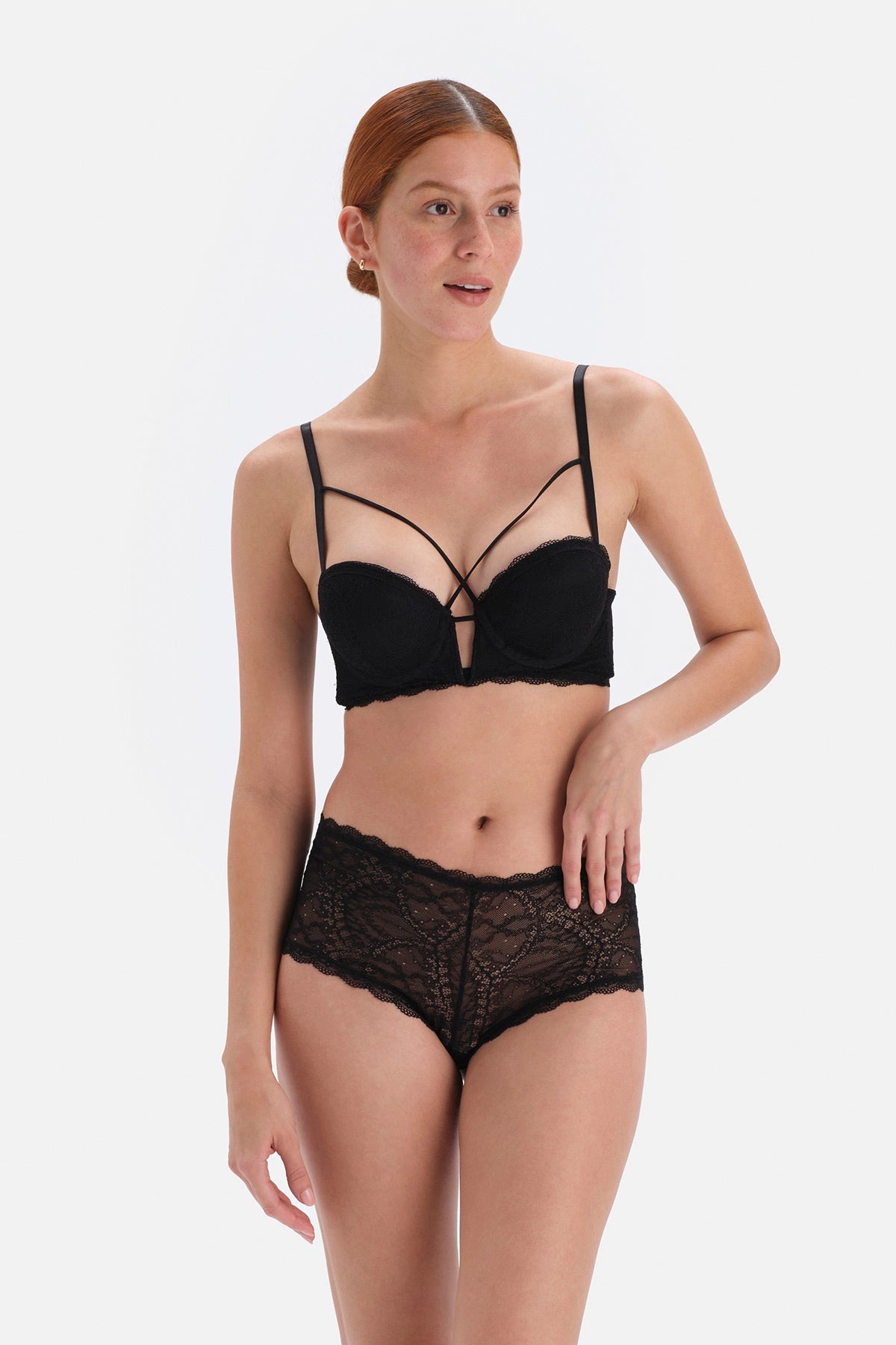 Siyah Şerit Detaylı Hipster Külot