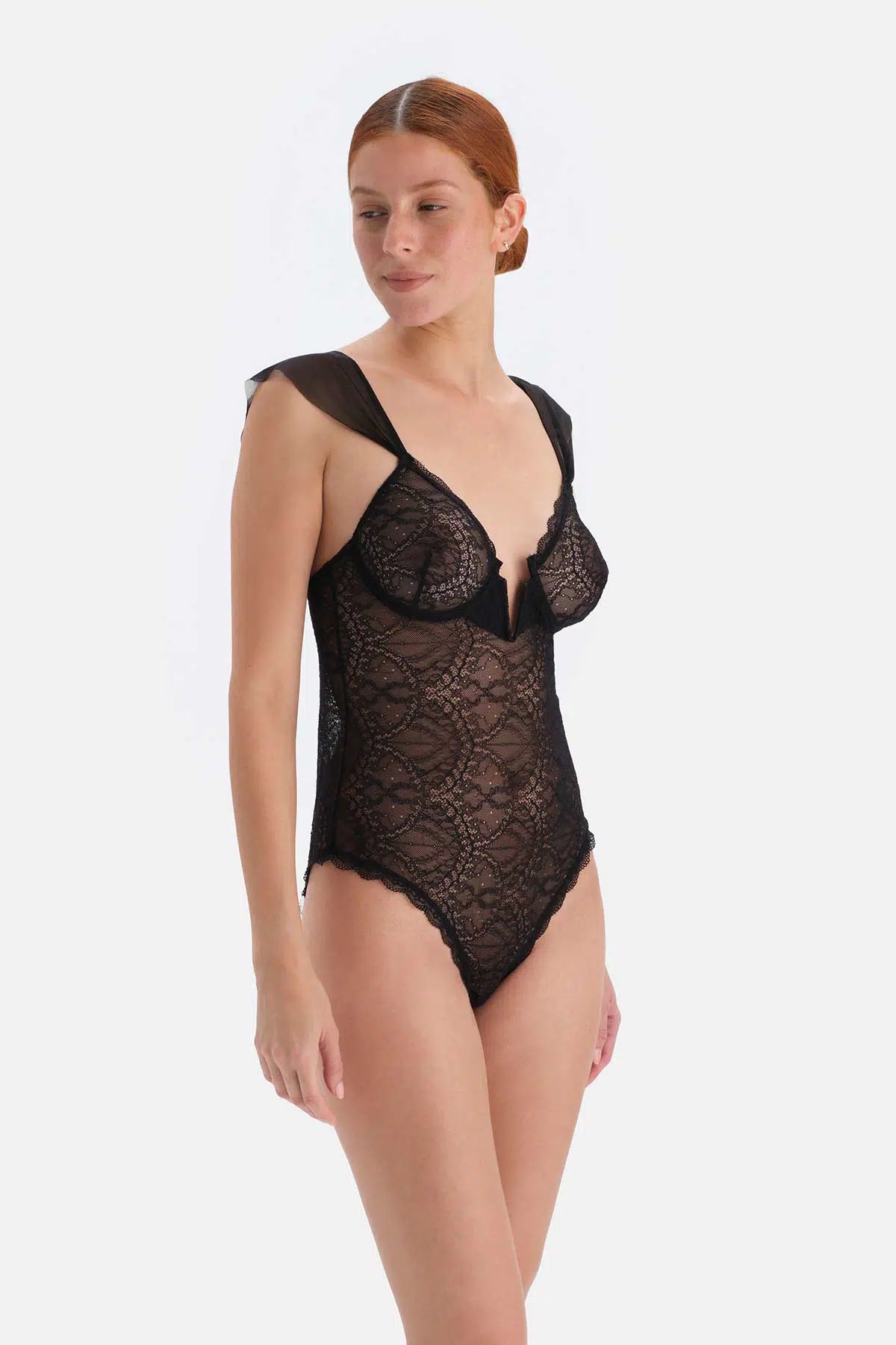 Siyah Şerit Detaylı Dantelli Bodysuit